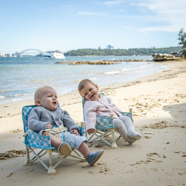 7 Tips To Take Better Beach Photos With Your Kids